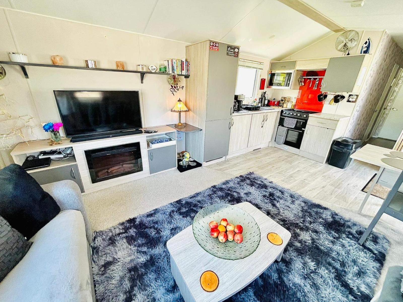 Дом отдыха Newquay Seaside Retreat With Hot Tub